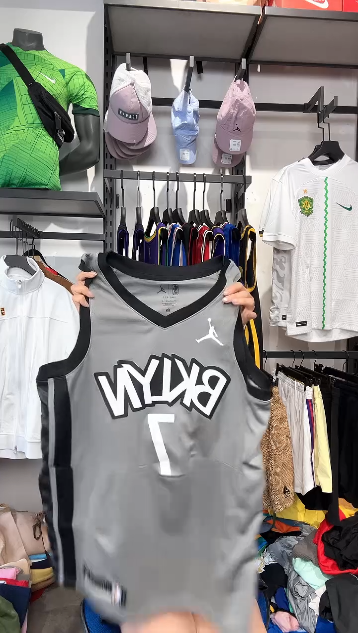 1720编码 瑕疵款以直播间过款为准 尺码M