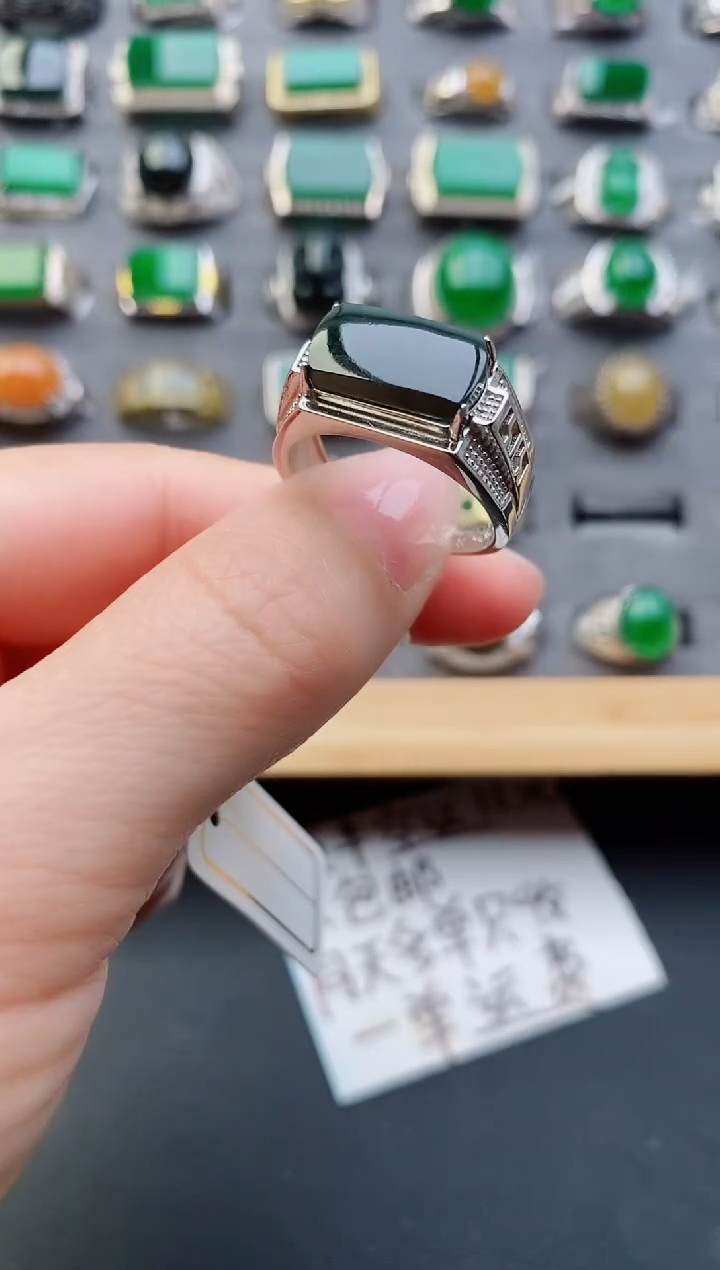 【闪购商品】翡翠戒指银S925镶嵌13211