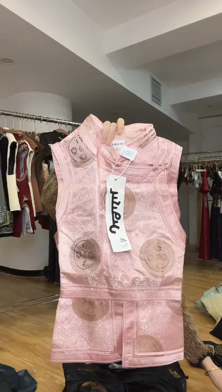 2XL码    125-135斤 