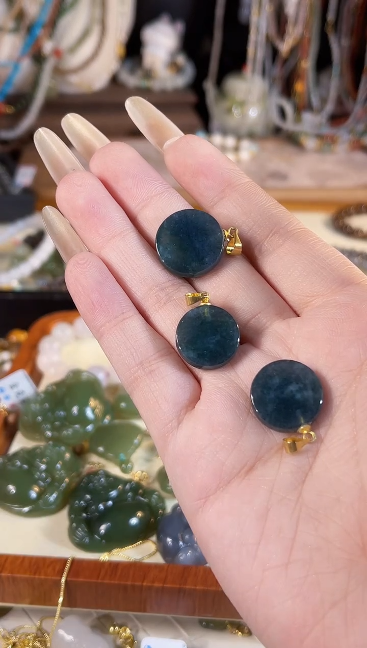 【闪购商品】翡翠吊坠(不含链)未镶嵌多样性发货其一