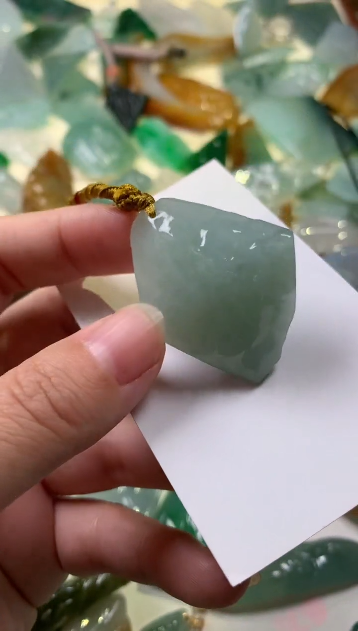 【闪购商品】翡翠颈饰未镶嵌吊坠