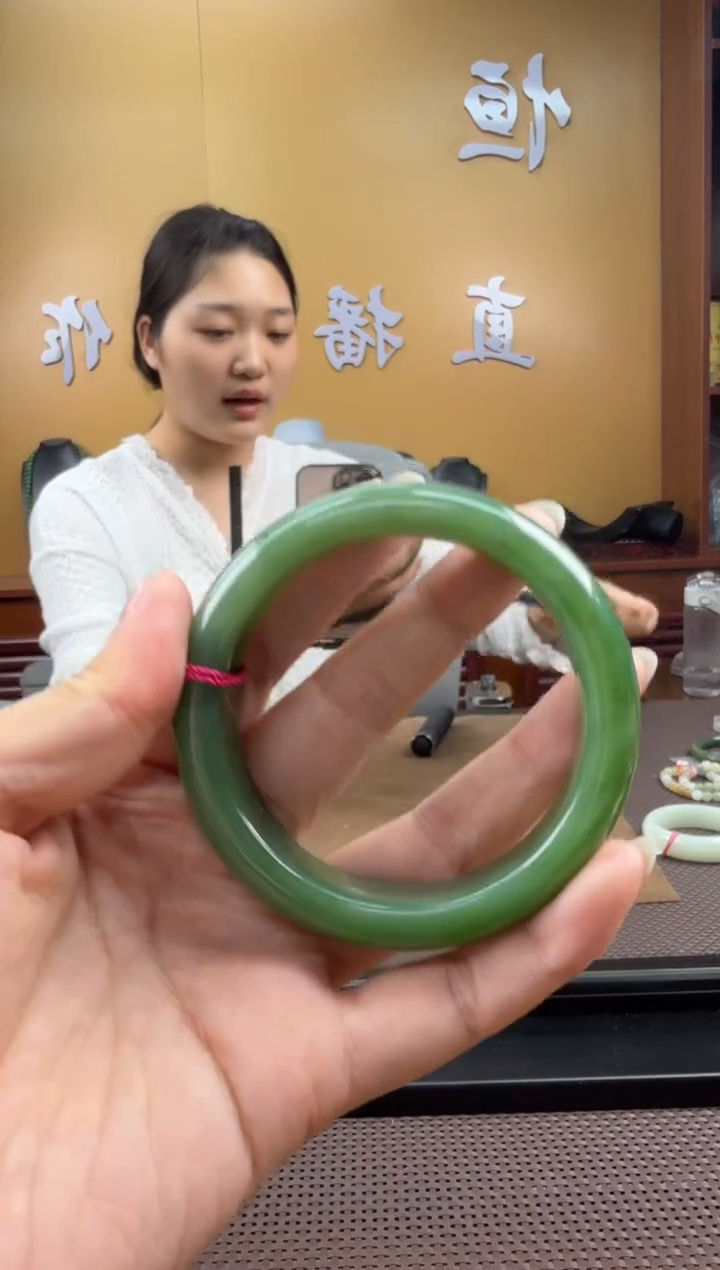 颈饰未镶嵌和田玉手镯59