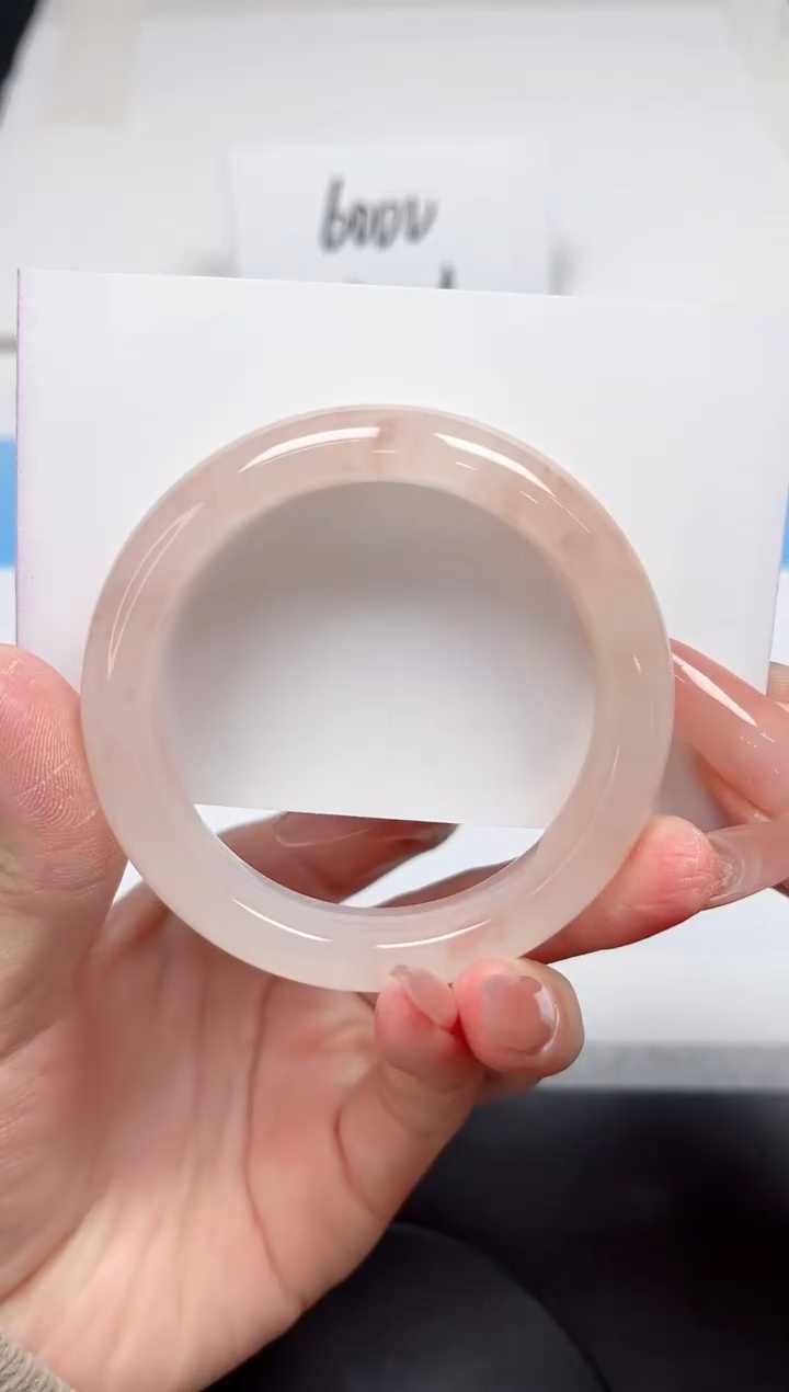 【闪购商品】石英质玉手镯未镶嵌84-52