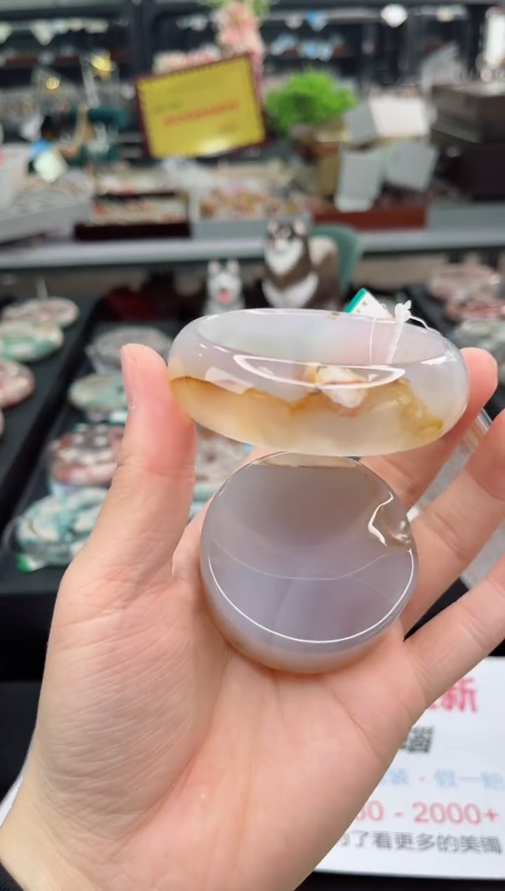 【闪购商品】石英质玉手镯未镶嵌57圈口（赠品镯心）351020