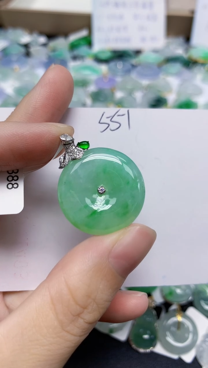 颈饰18K金镶嵌翡翠天然缅甸翡翠A货翡翠百元以上9元证书费自理