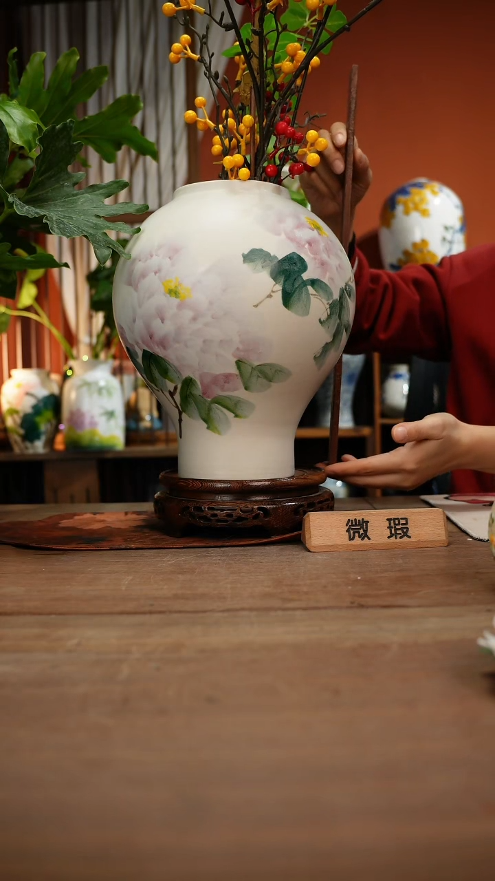 当代高温釉下彩手绘陶瓷餐具