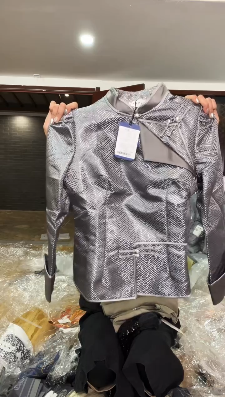 外套       L码        110-120斤