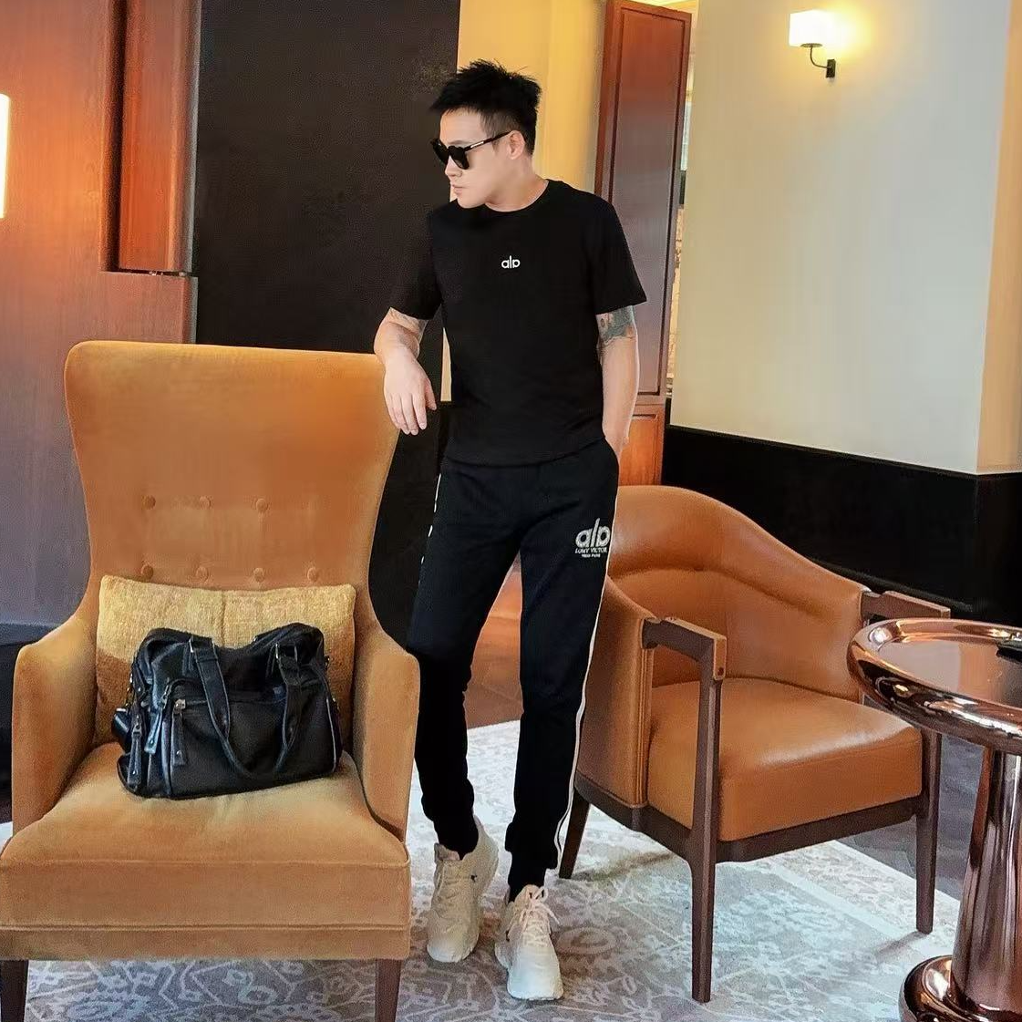 【青沐潮衣】冬季男士加绒保暖短袖时尚简约型修身欧货潮流款体恤衫