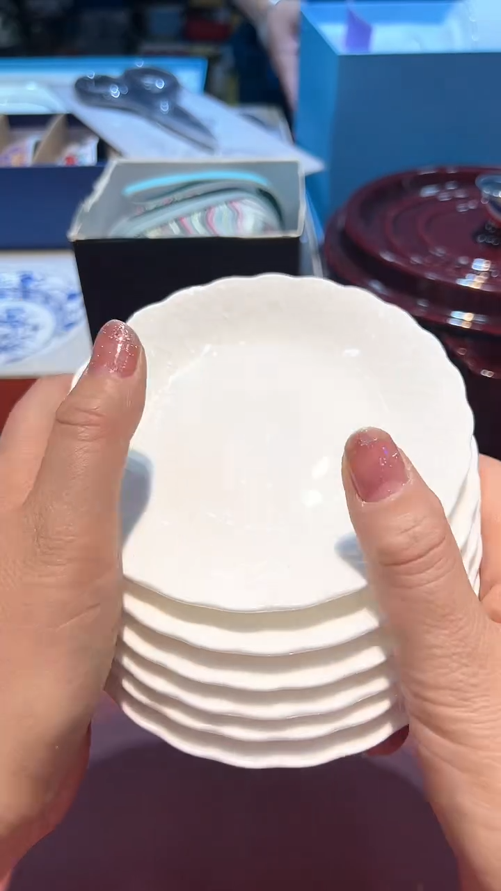 【闪购商品】瓷片锅碗瓢盆一件不剩