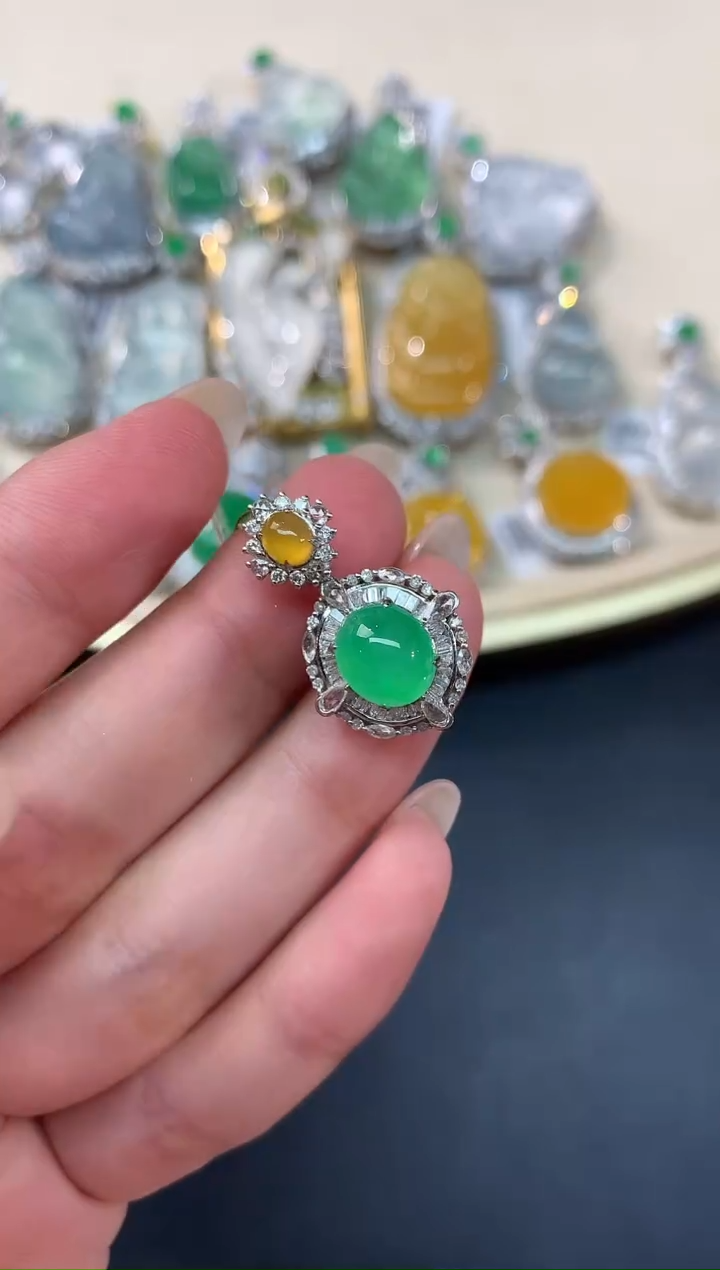 【闪购商品】翡翠吊坠(不含链)18K金镶嵌A295|13800