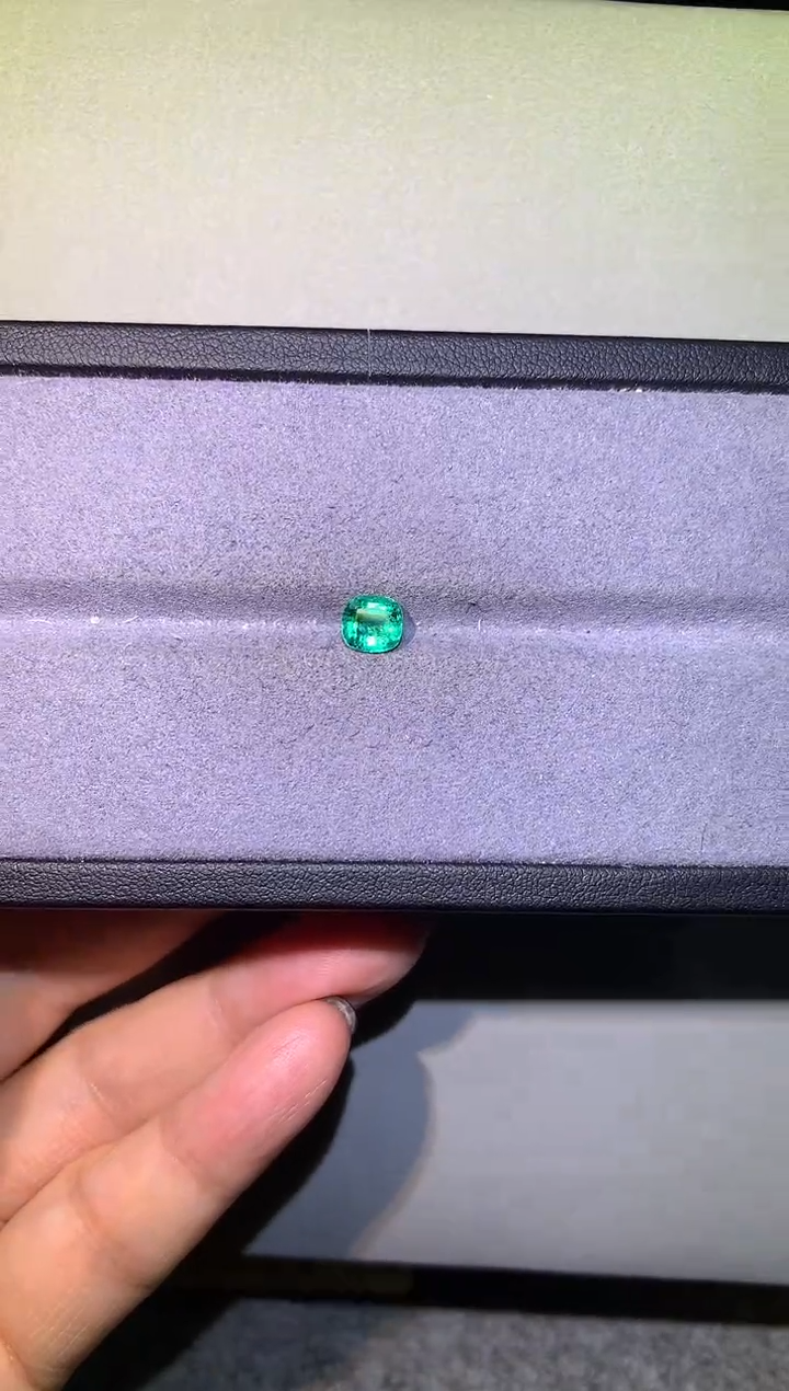 【闪购商品】祖母绿裸石未镶嵌1.12ct吉尔德inten微油A248