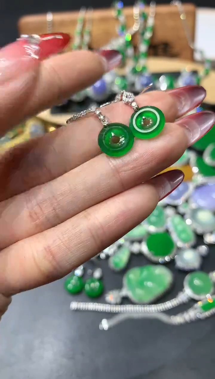 【闪购商品】定制翡翠18K金镶嵌团购