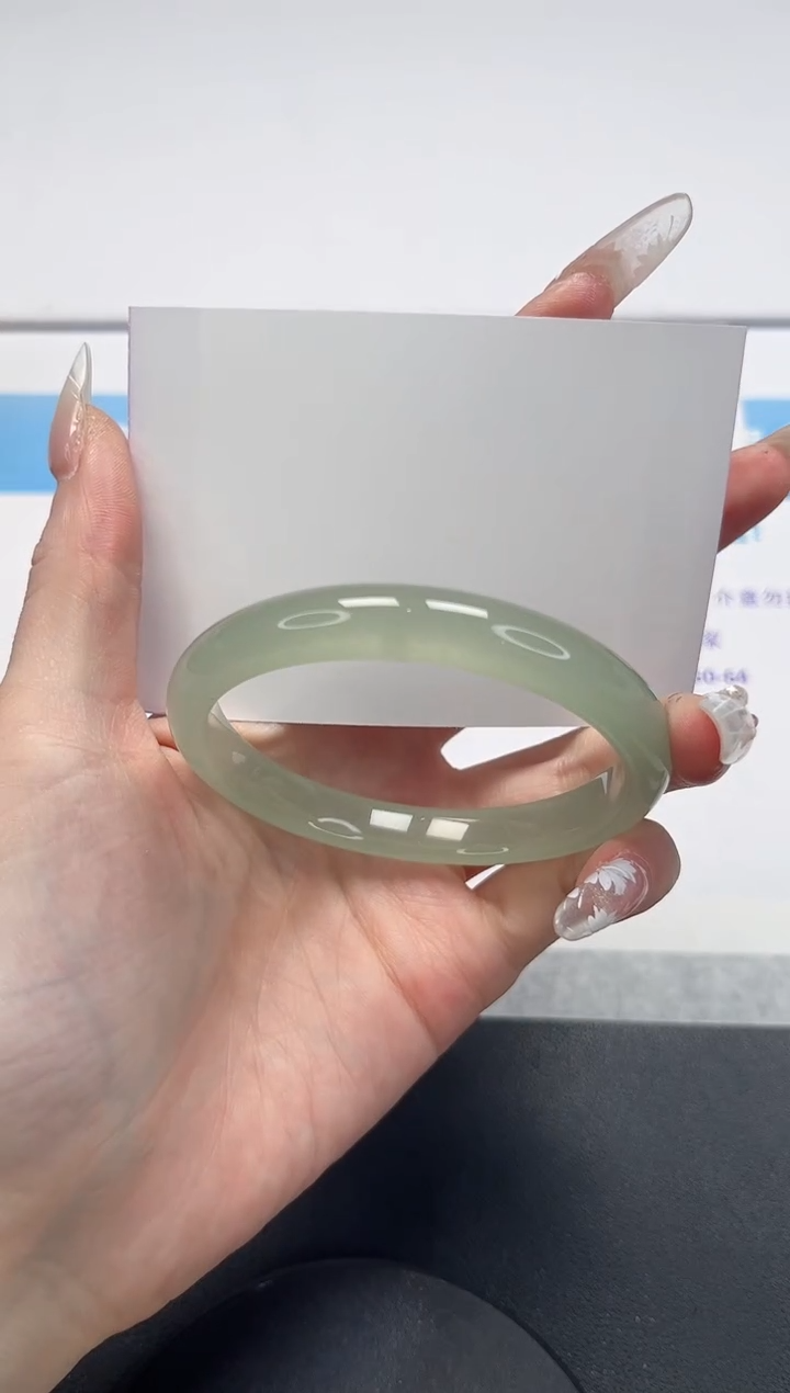 【闪购商品】石英质玉手镯未镶嵌V396-58.9