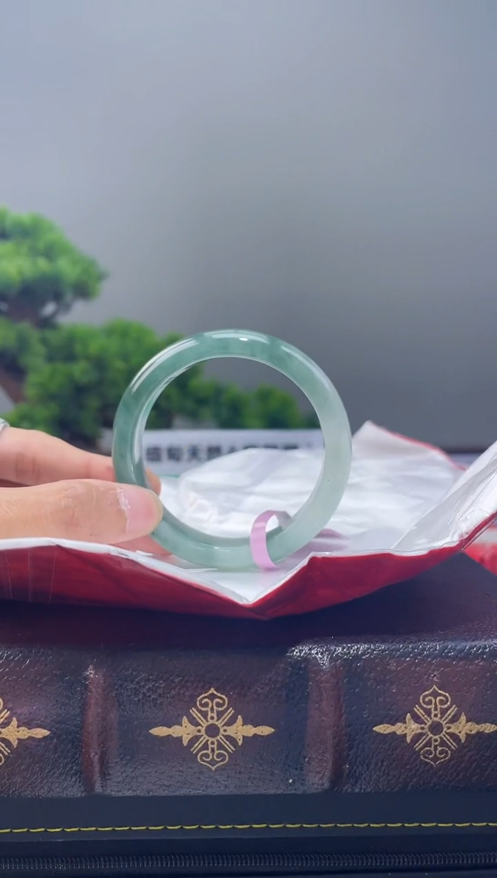 【闪购商品】翡翠手镯未镶嵌1手镯