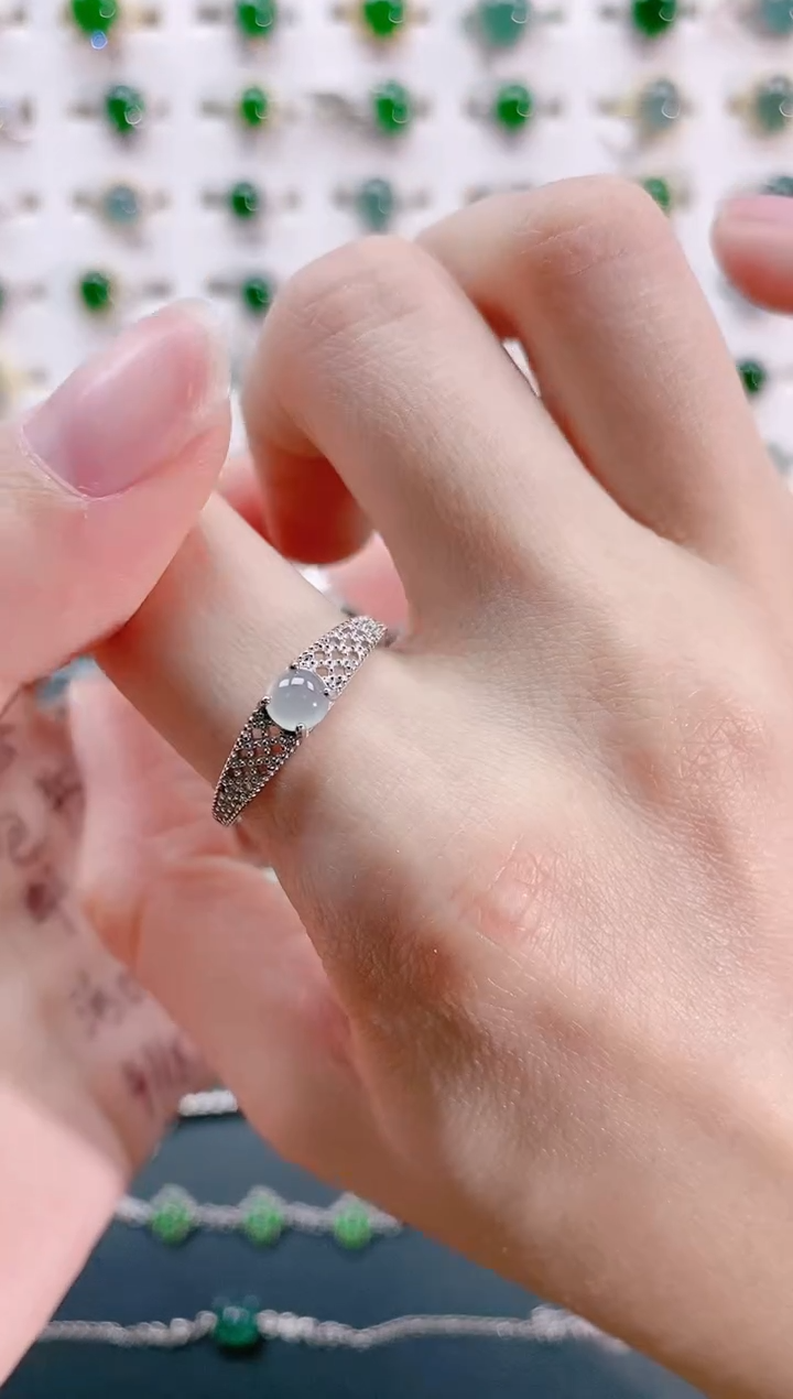 【闪购商品】翡翠戒指银S925镶嵌天然翡翠