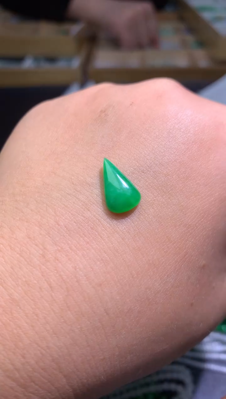 【闪购商品】定制翡翠未镶嵌毛货