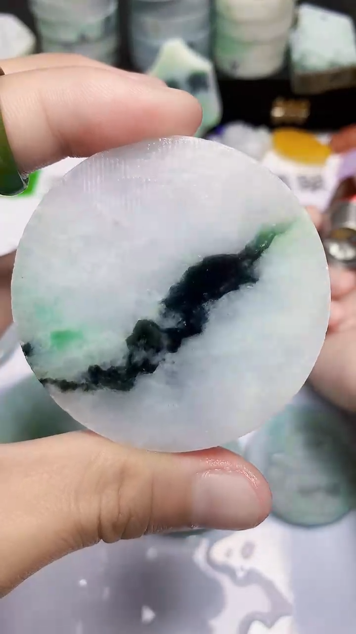 翡翠裸石缅甸天然翡翠A货924