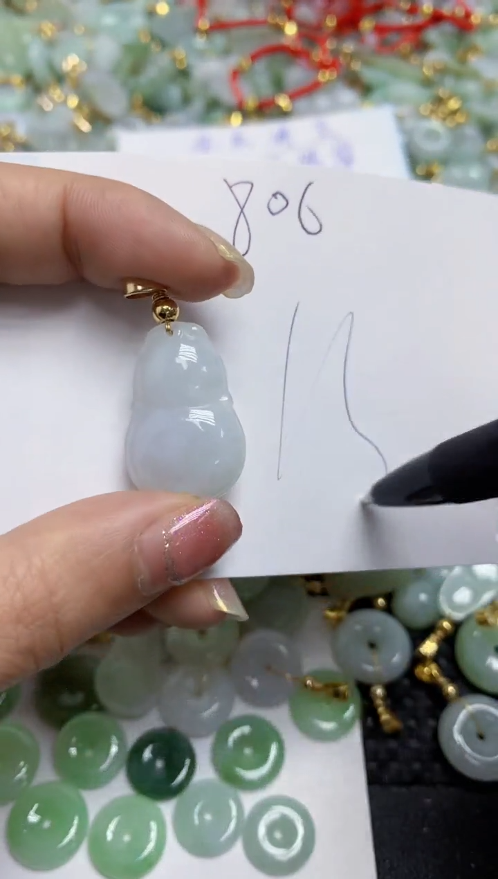 【闪购商品】翡翠颈饰合金天然翡翠A货