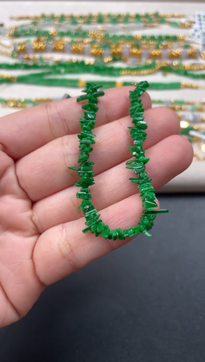 18K金镶嵌手链翡翠一条   P551