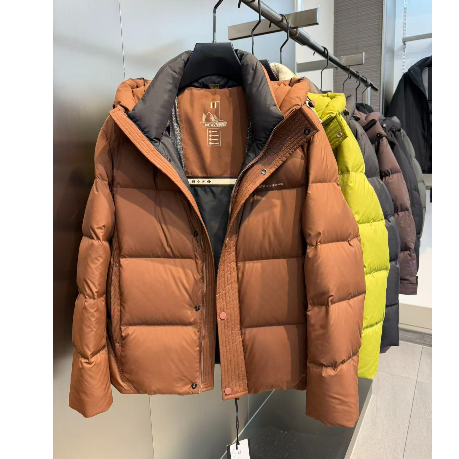 2025加厚短款 【高货】90鸭绒连帽新款时尚休闲羽绒服