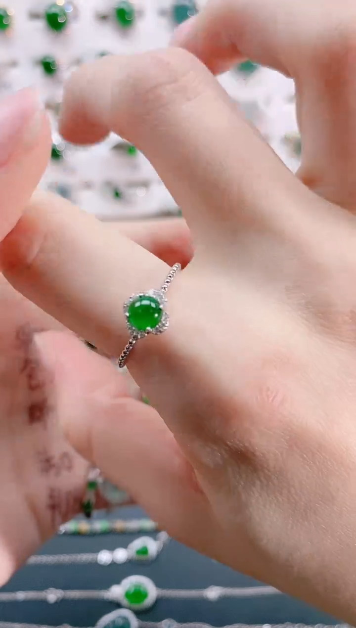 【闪购商品】翡翠戒指银S925镶嵌天然翡翠