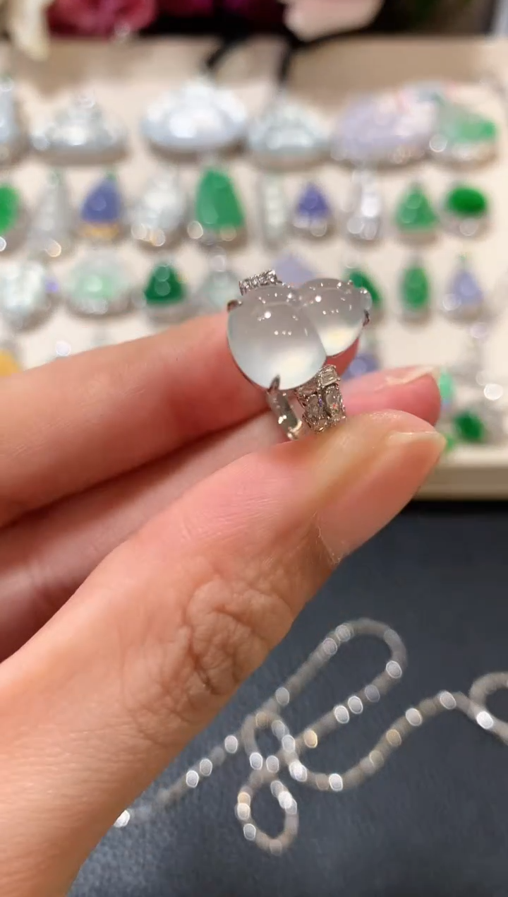 18K金镶嵌戒指翡翠z101  