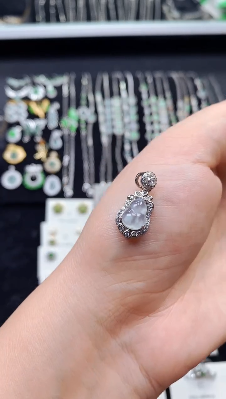 【闪购商品】翡翠颈饰银S925镶嵌8074