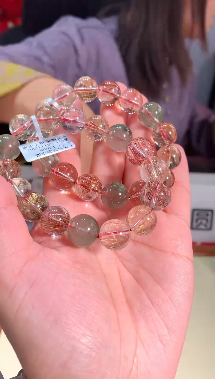 【闪购商品】水晶手链未镶嵌13mm左右彩发晶手链多样性发其一