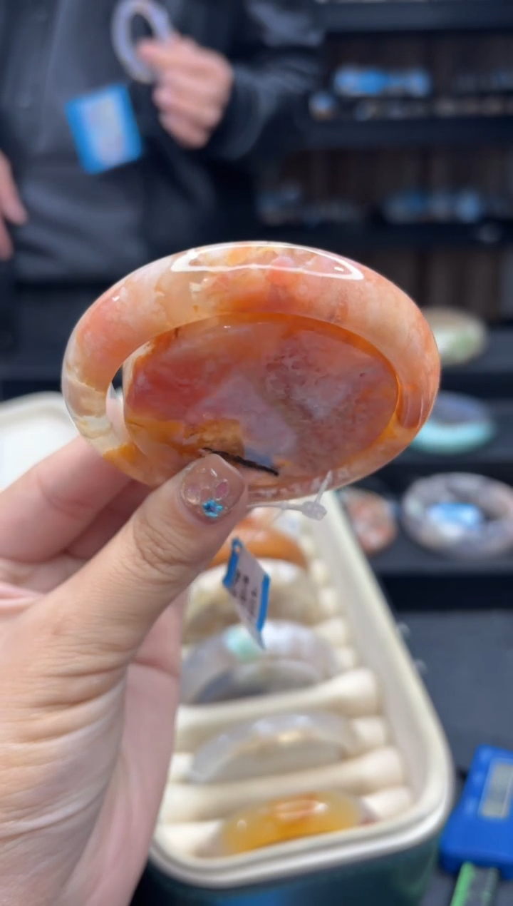 【闪购商品】石英质玉手镯未镶嵌524（56圈赠送镯心）