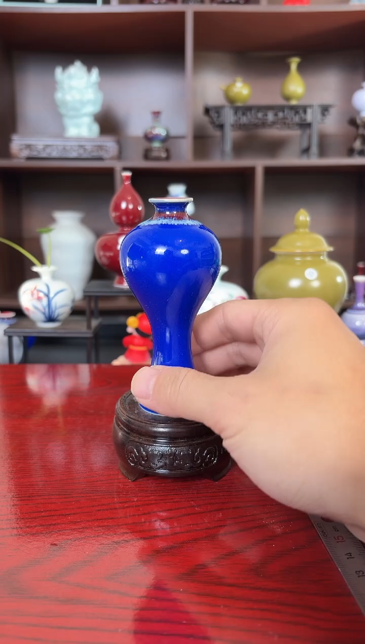 摆件瓷12.28早微瑕小花瓶摆件