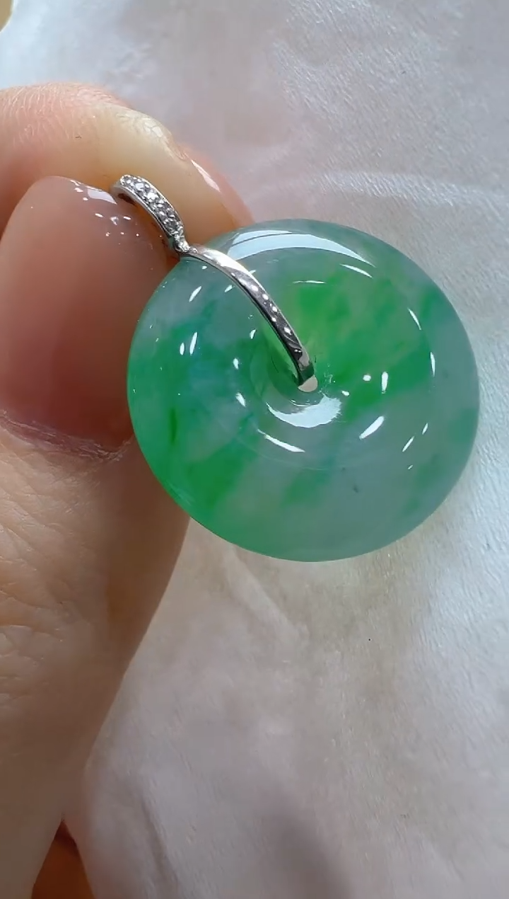 【闪购商品】翡翠吊坠(不含链)18K金镶嵌多样性发货拍一发一