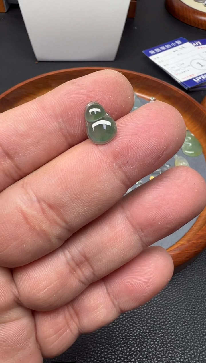颈饰未镶嵌翡翠(28号）纯天然A货缅甸翡翠  葫芦裸石