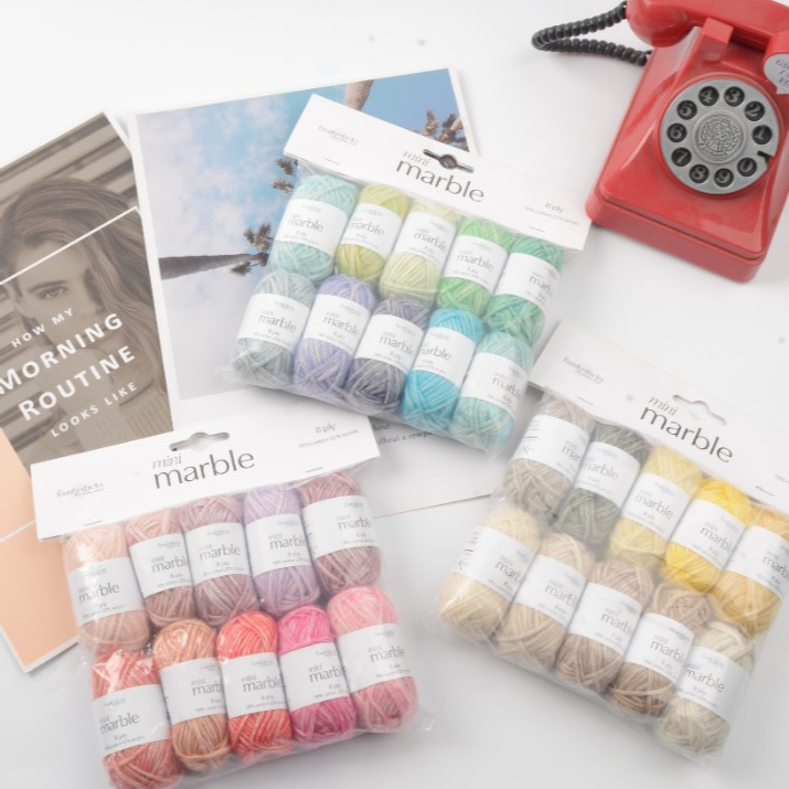 喷毛纱小球包，佳佰俐俹，棉腈10球一包。