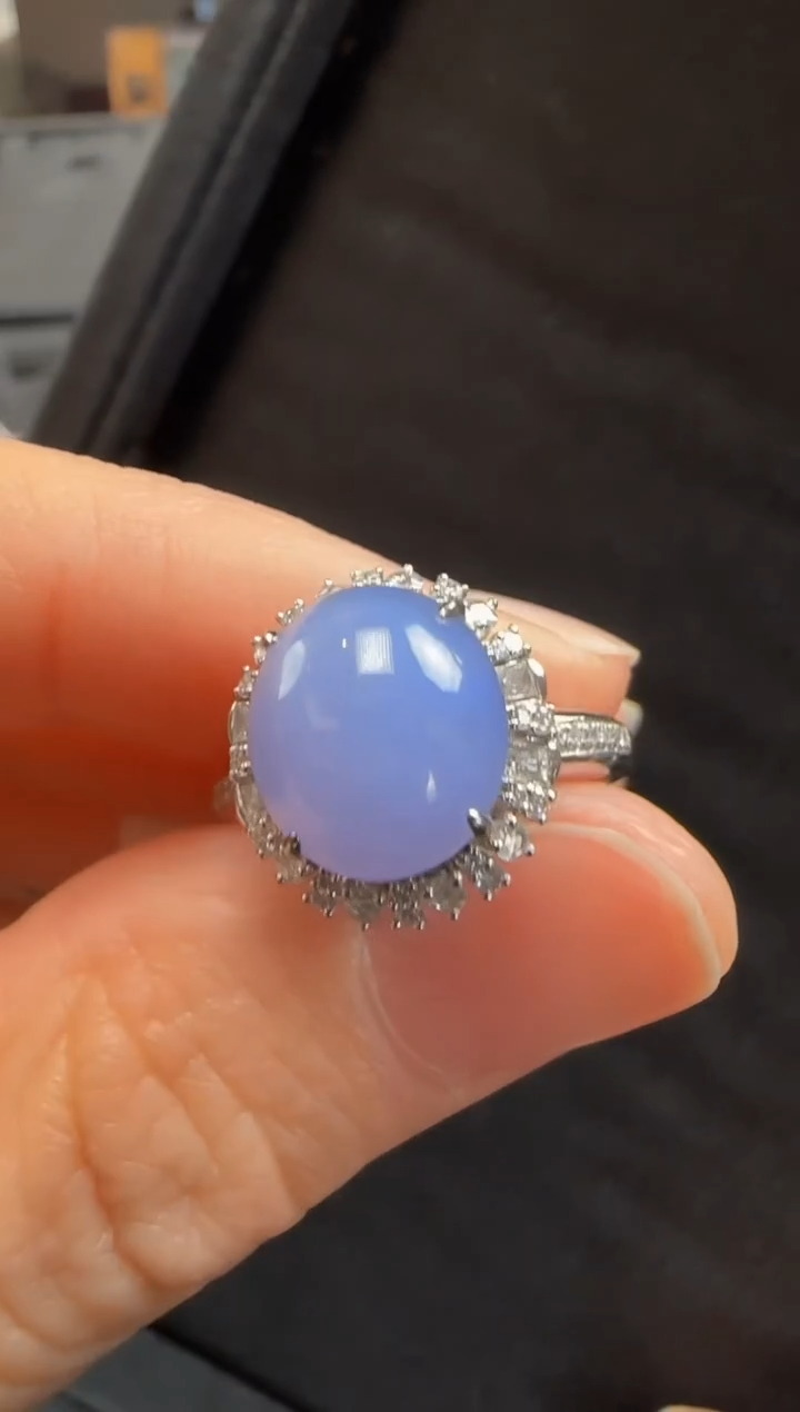 【闪购商品】翡翠戒指18K金镶嵌702蛋面一枚