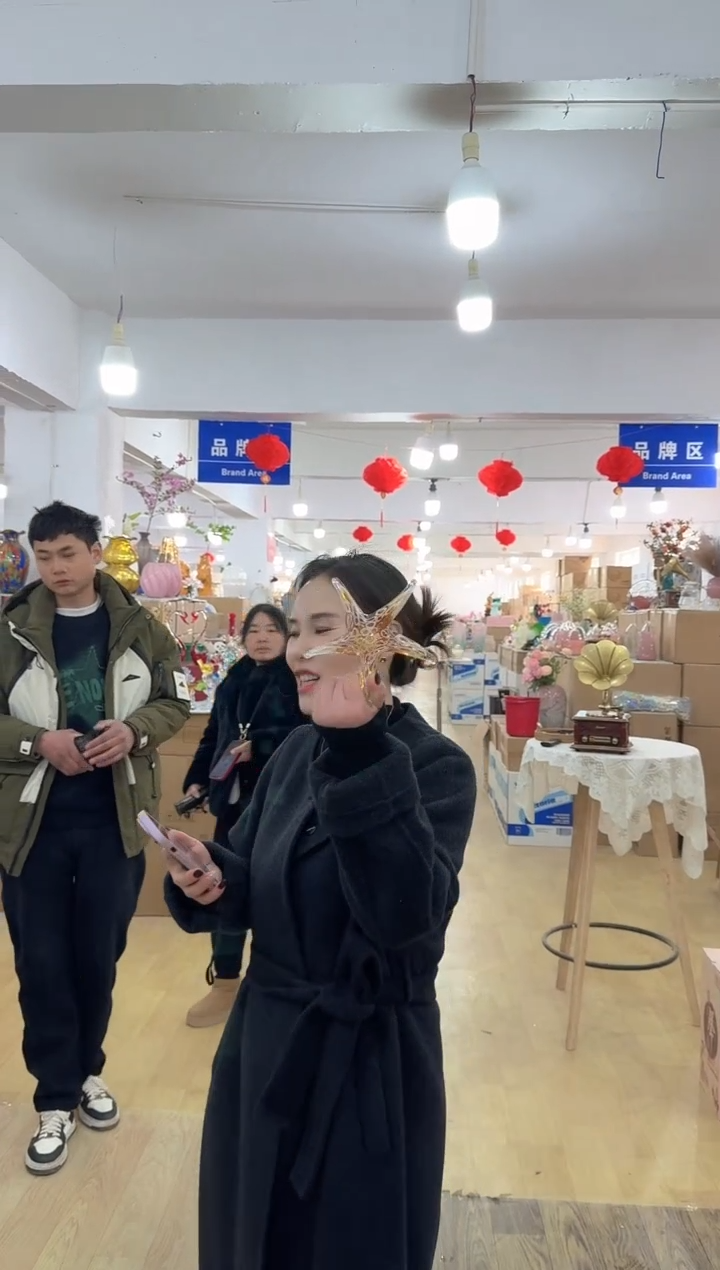 【闪购商品】无铅玻璃美全花器-v-早33