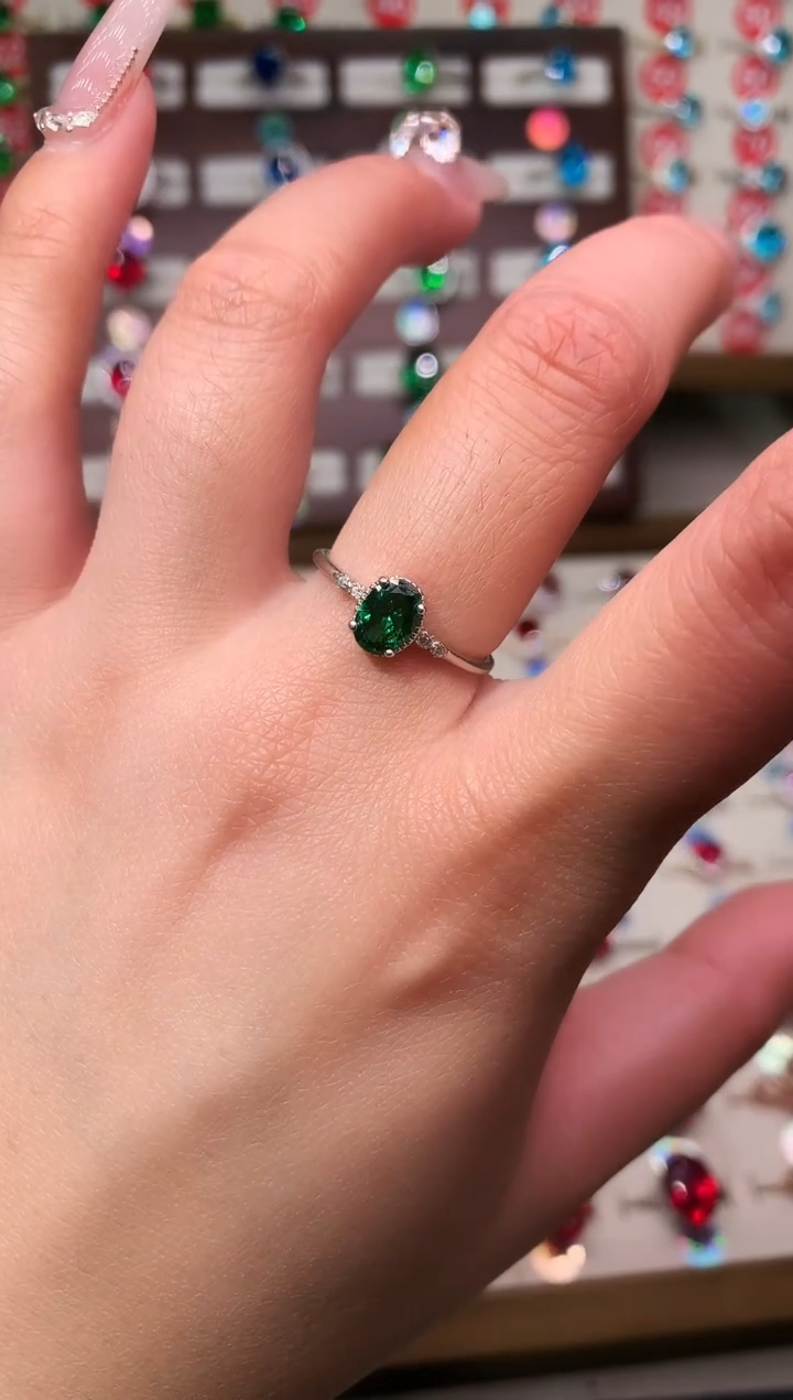 银S925镶嵌透辉石戒指5*7 银托