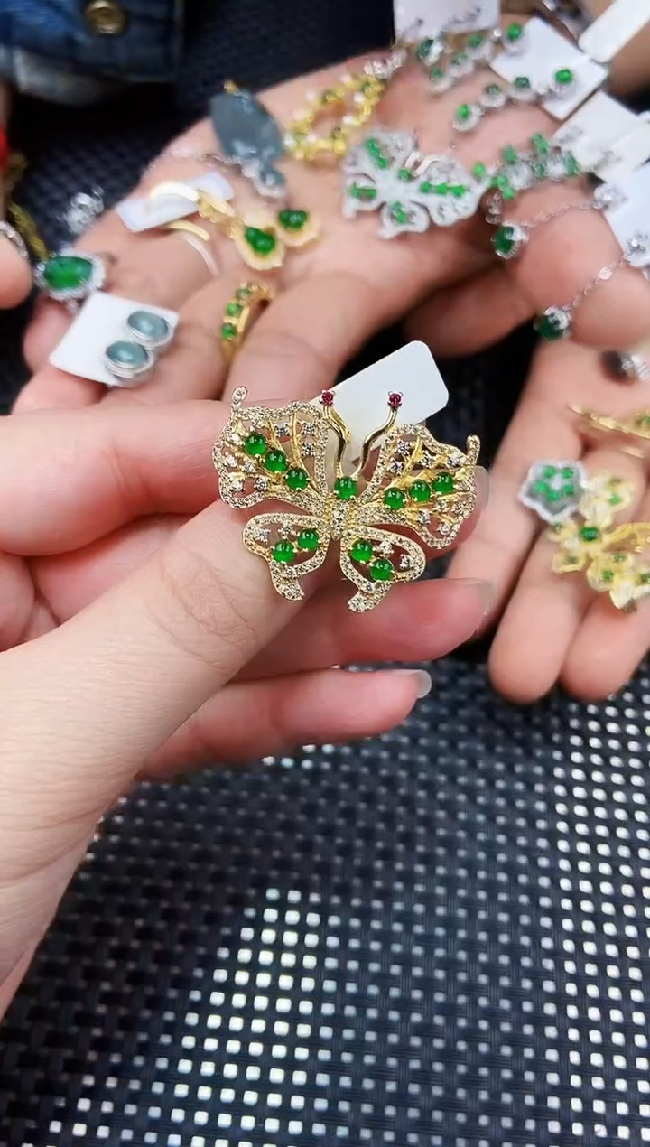 【闪购商品】翡翠吊坠(不含链)未镶嵌11111111