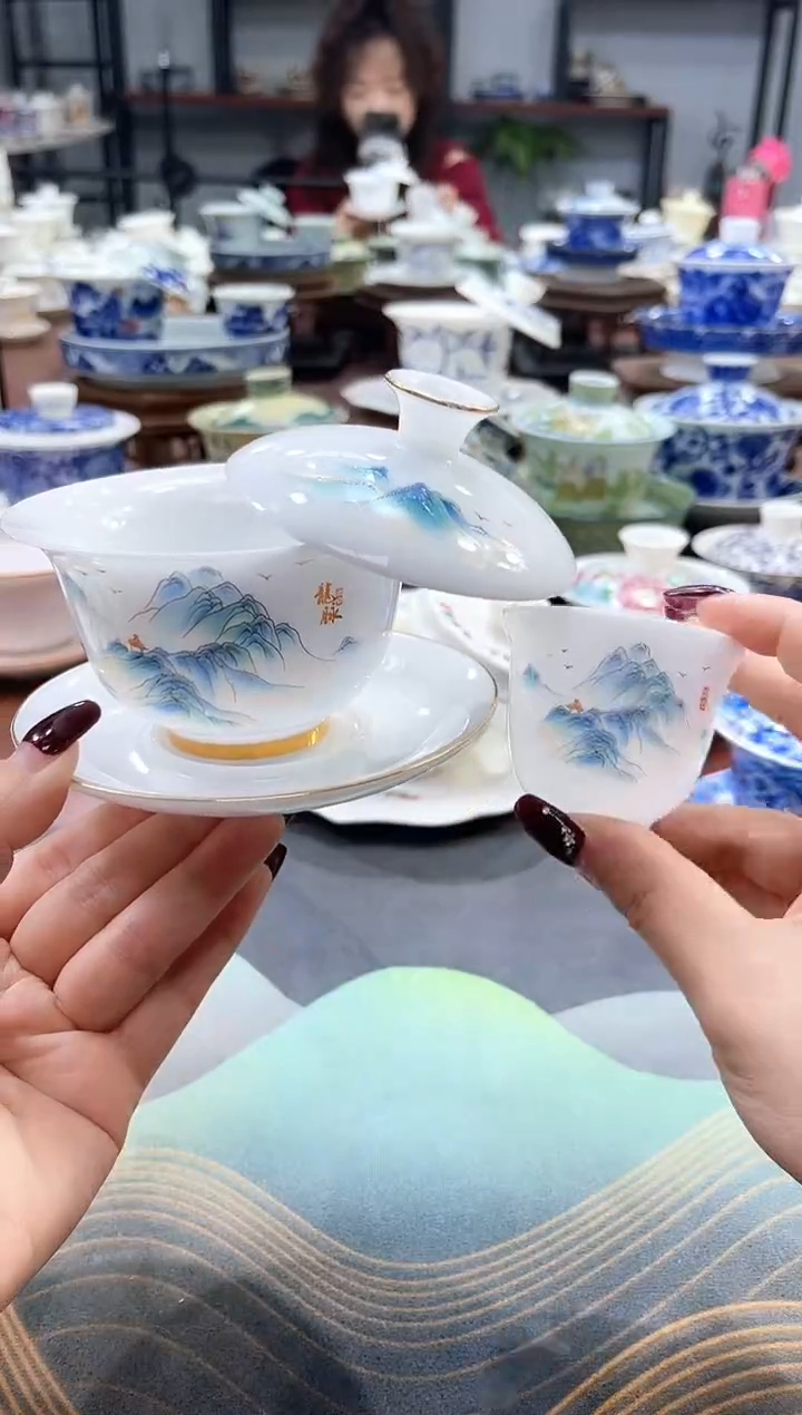 【闪购商品】冰种龙脉悬停盖碗+1杯 +礼盒