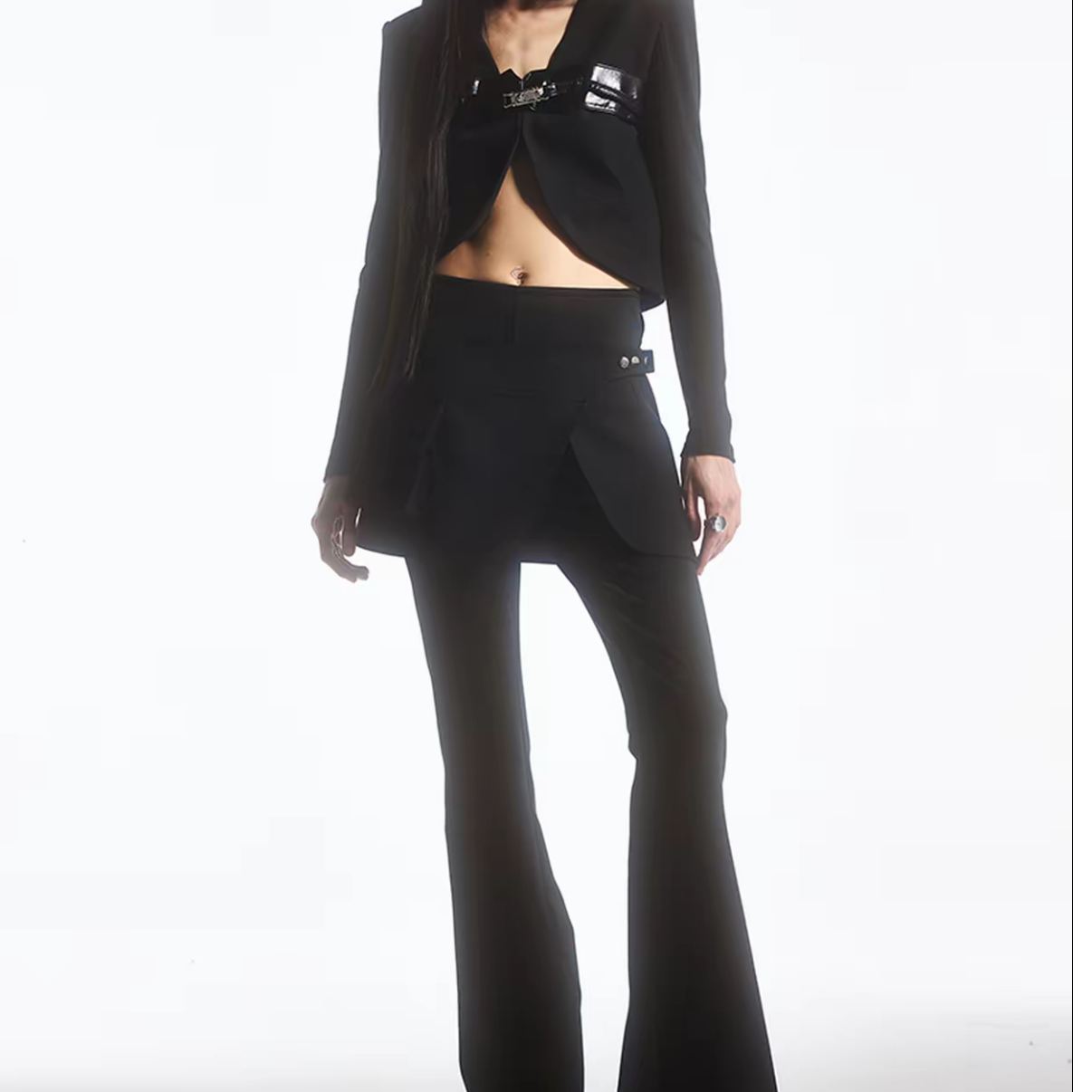 UHOT-黑色带屁帘显瘦微喇裤-1K029