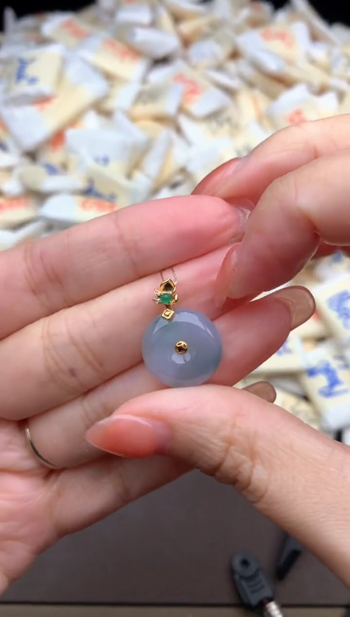 【闪购商品】翡翠挂件18K金镶嵌一