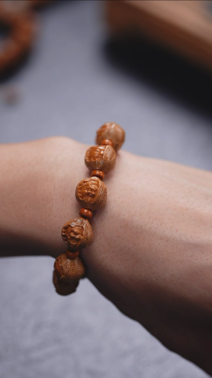 【闪购商品】橄榄核吊坠更厉害