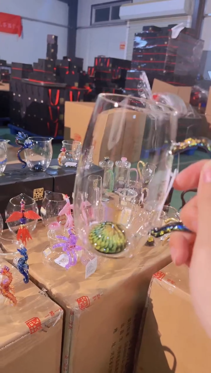 【闪购商品】绿凤尾羽绒杯晶焱金标