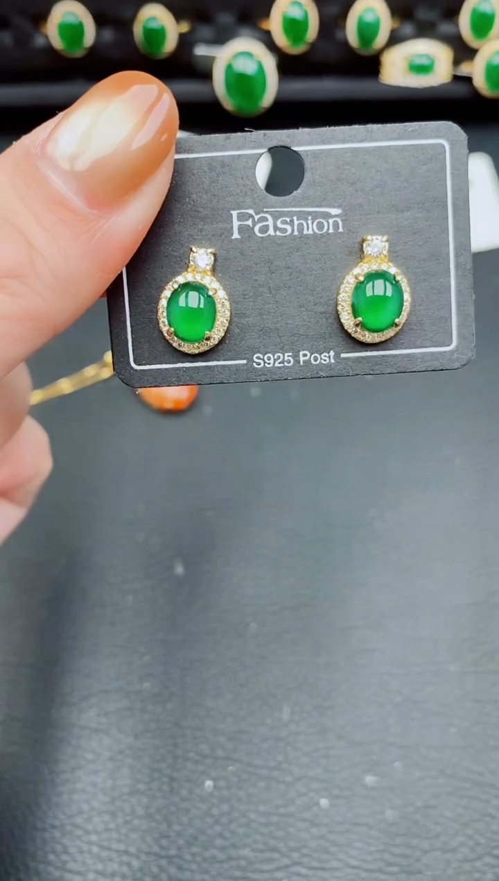 【闪购商品】翡翠耳饰银S925镶嵌天然a货翡翠258