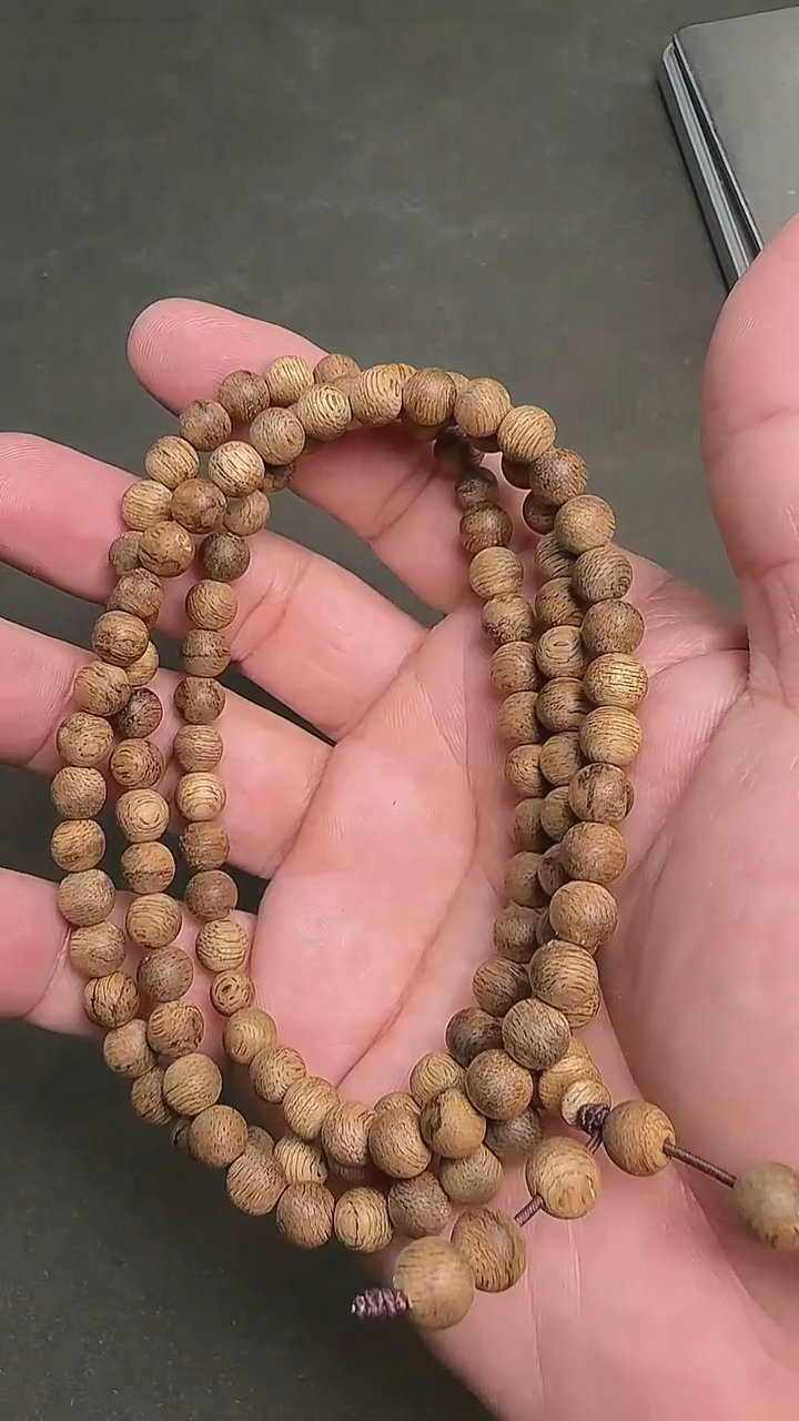 沉香手串522015-文莱0.6x108颗多样性发其一