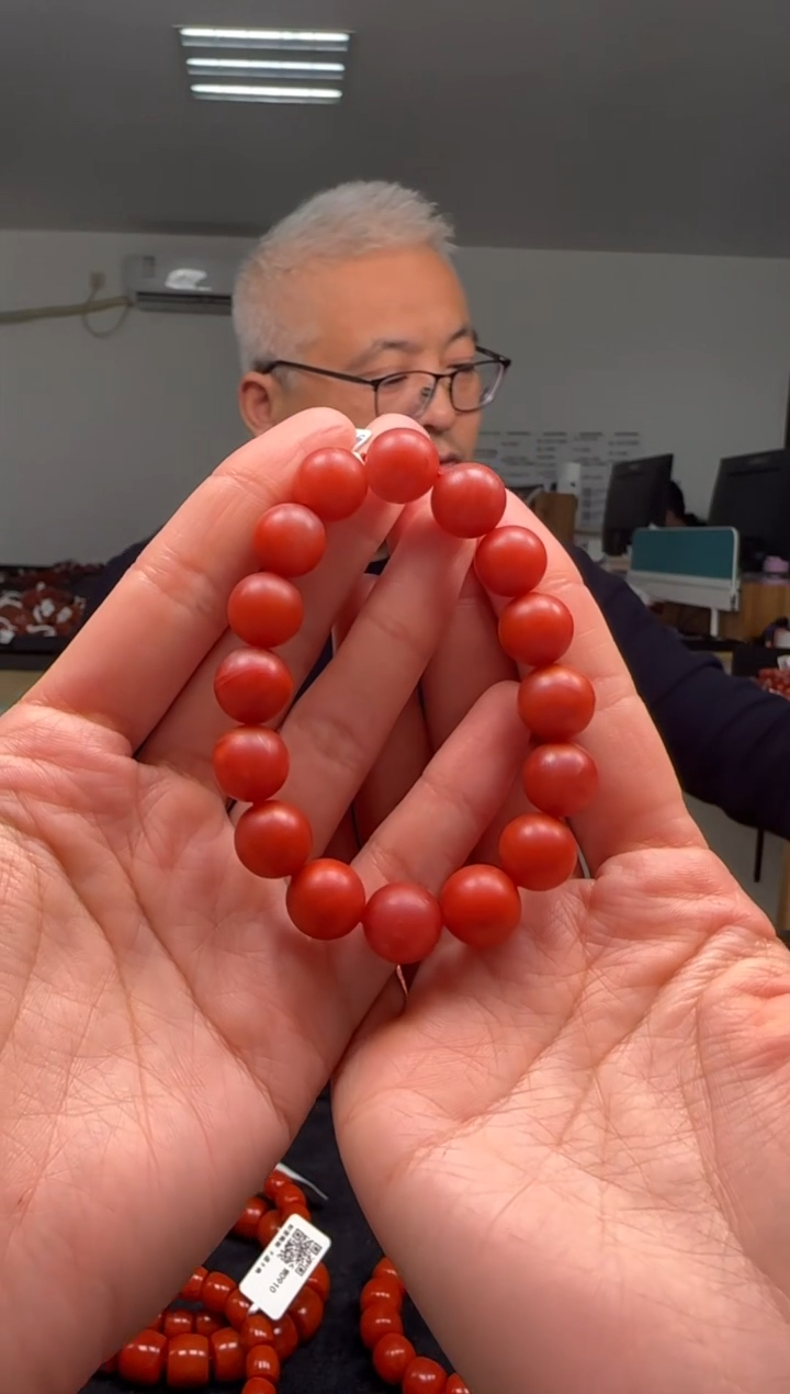 【闪购商品】南红玛瑙12mm阿东寨手串圆珠未镶嵌多样性发一件