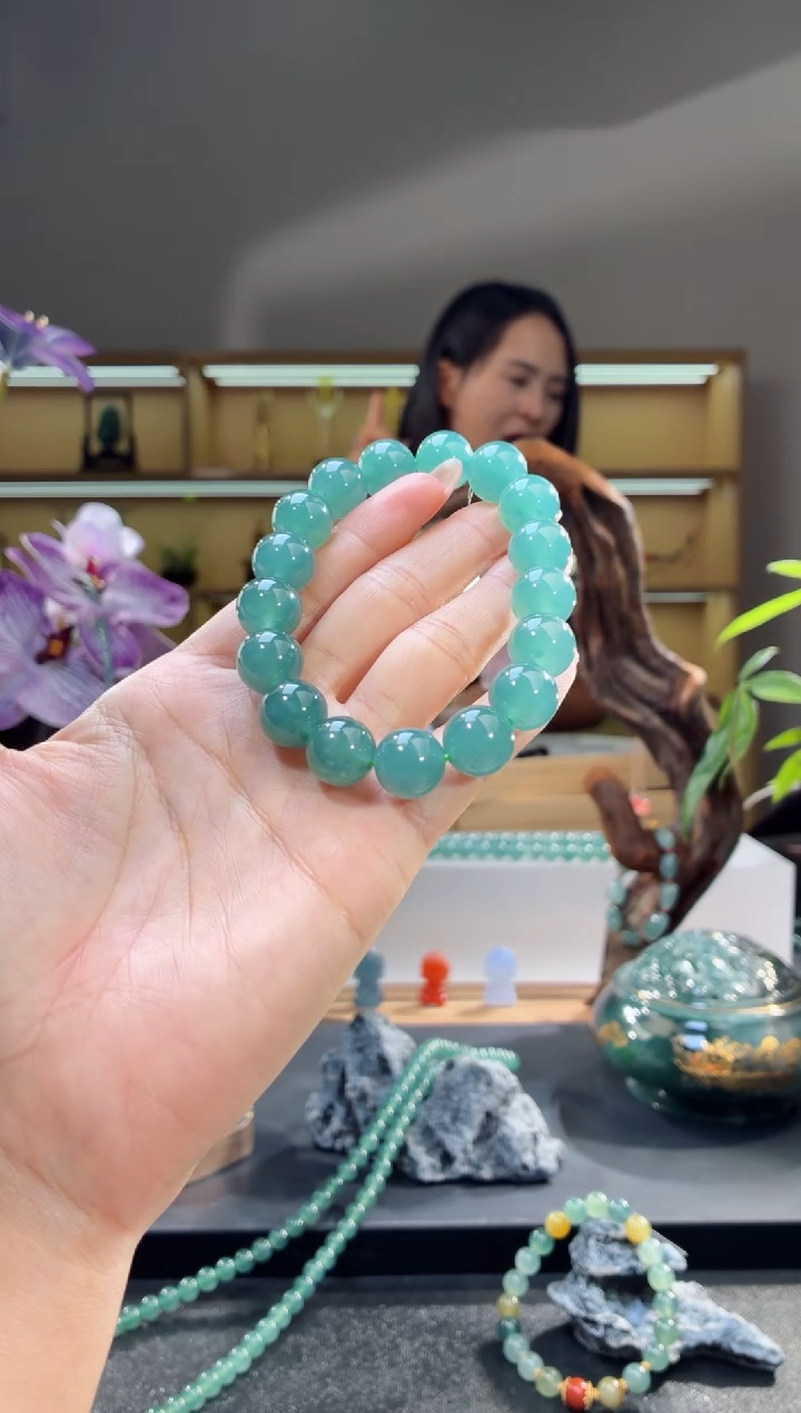 未镶嵌手串翡翠手串（多样性发其一）