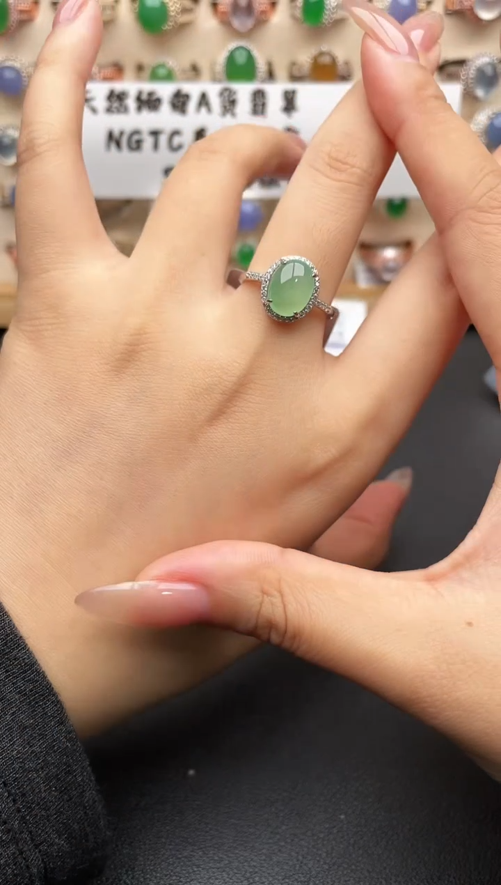 银S925镶嵌戒指翡翠一物一证一礼盒