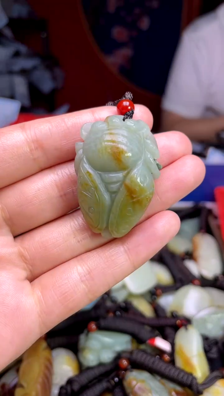 和田玉未镶嵌颈饰1