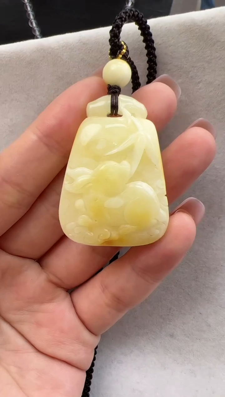 【闪购商品】琥珀裸石未镶嵌10112047-吊坠