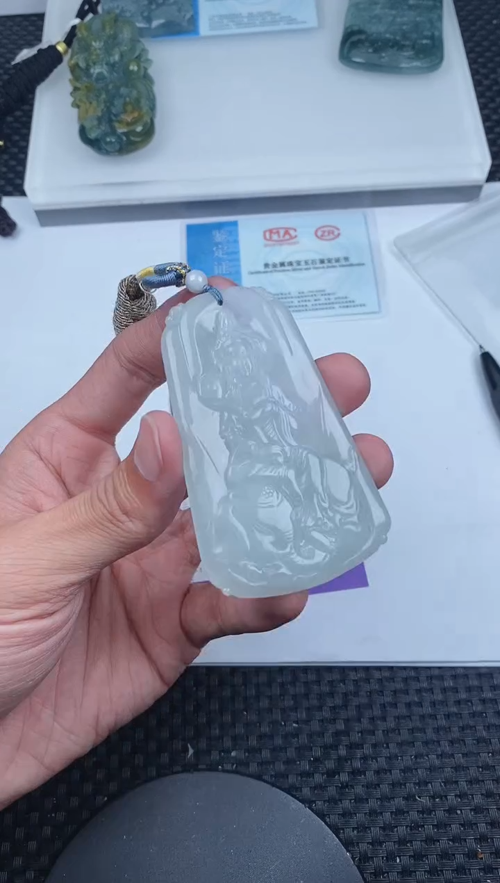 【闪购商品】翡翠颈饰未镶嵌